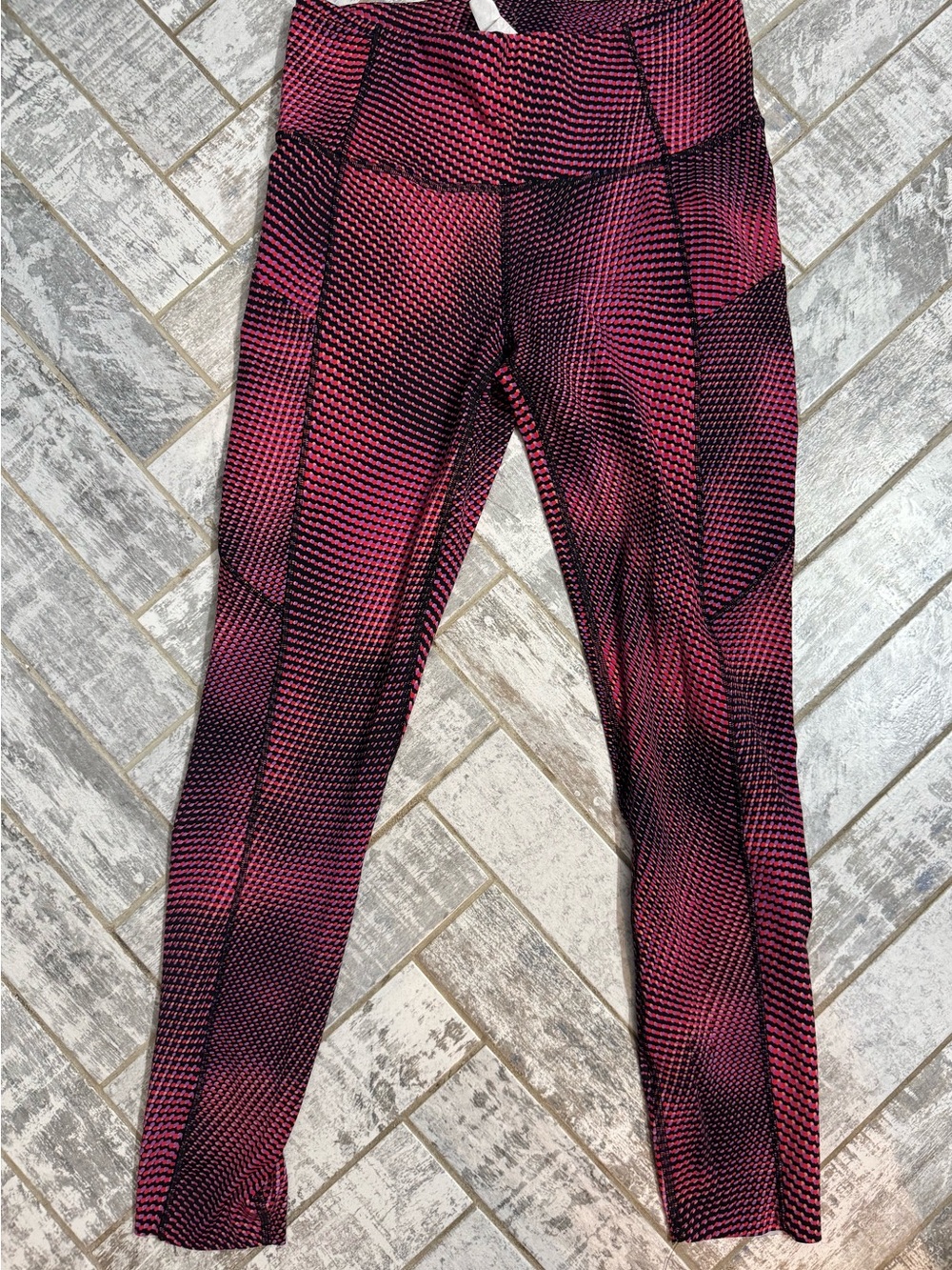 Lululemon fast and free